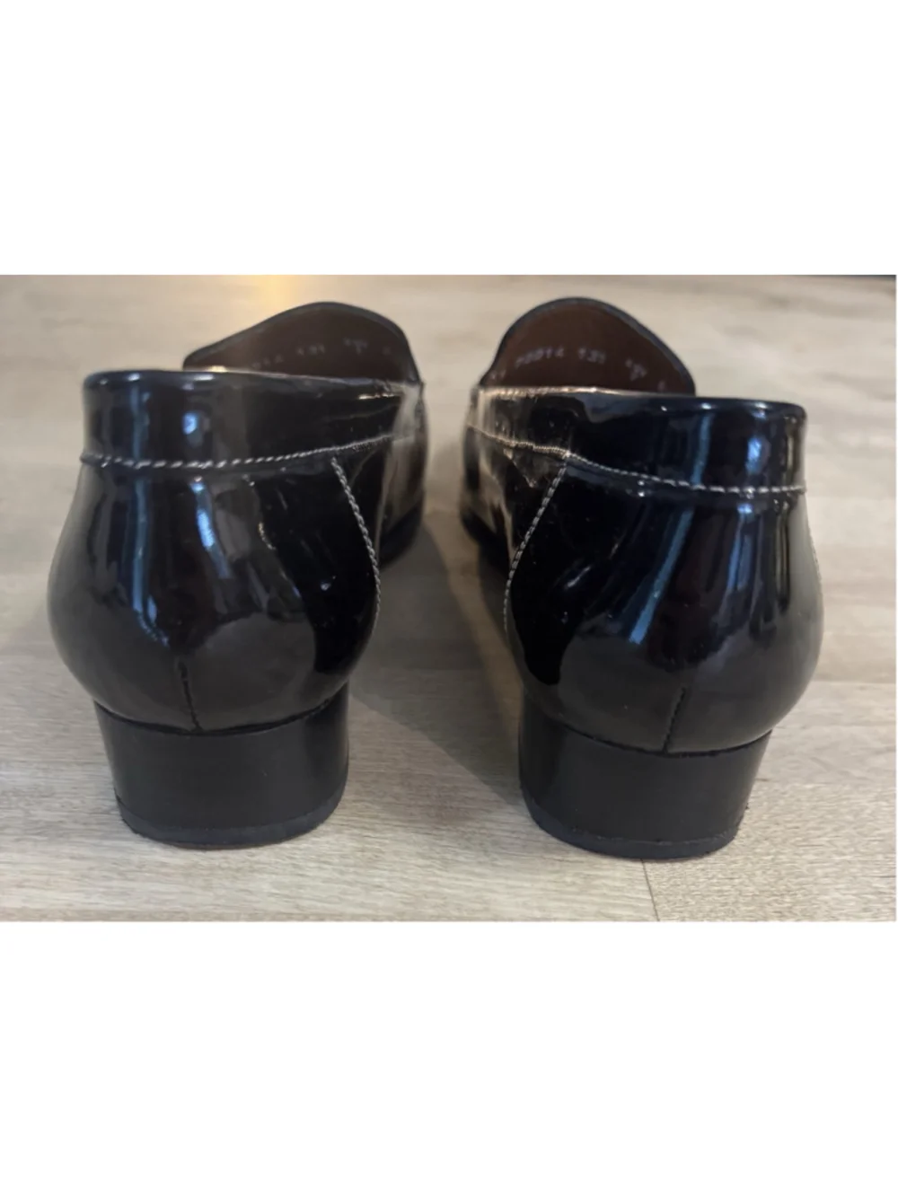 Mephisto black Patent leather Neda Shiny penny loafers Women's sz 7